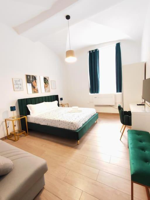 The Gold Apartment Рим Екстер'єр фото